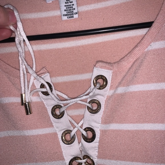 Pink sweater - Picture 3 of 3